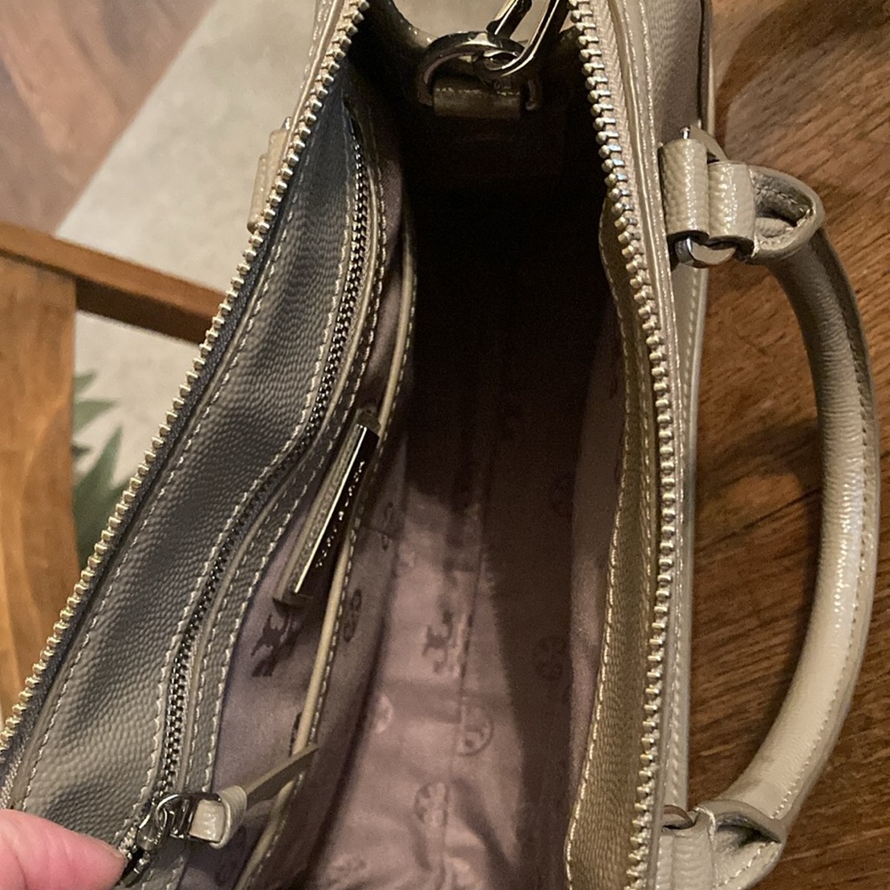 Tory Burch Beige Patent Leather Crossbody Satchel - Picture 3 of 6